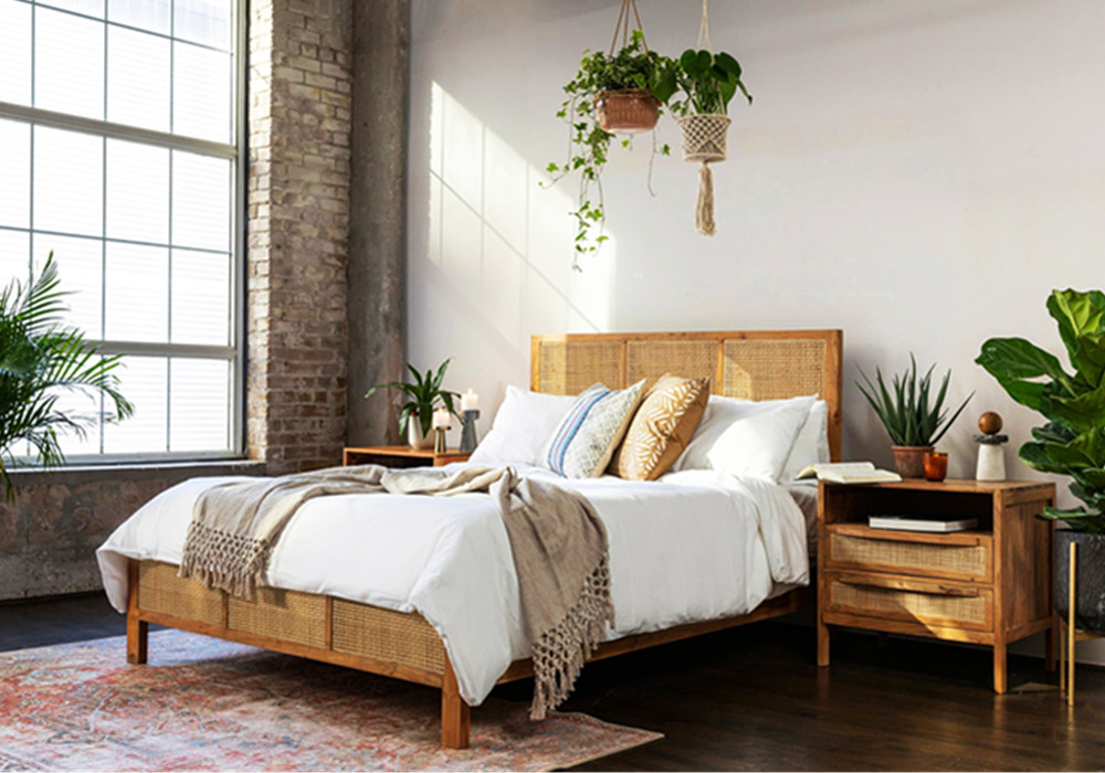 The Benefits Of Investing In A Solid Wood Bed